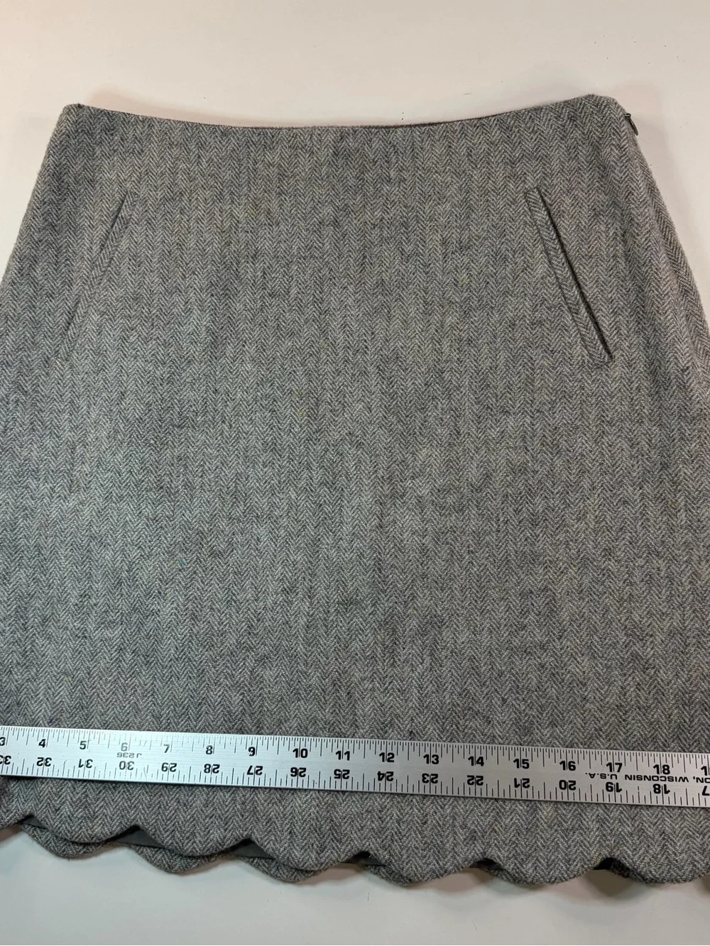 Talbots Gray Herringbone Pencil Skirt Scalloped Hem Preppy Minimalist W Size 8